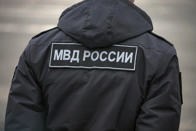60 человек подрались на птицефабрике в Ленобласти. Причиной мог стать мужской поцелуй