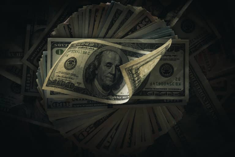 Dollar hafta davomida 162 so‘mga oshdi