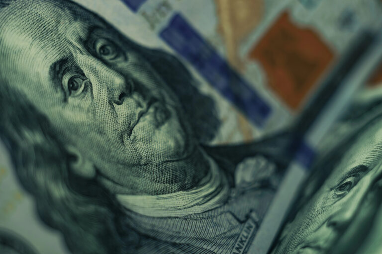 Dollar qariyb 37 so‘mga oshdi: 20-may uchun valyutalar kursi e’lon qilindi