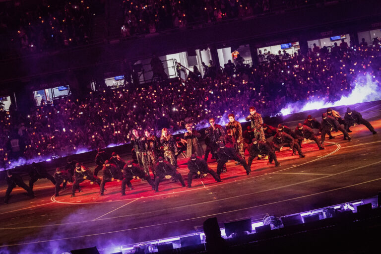 BTS Dominate Mexico City with Sold-Out Tour as Tens of Thousands Gather Outside Venue