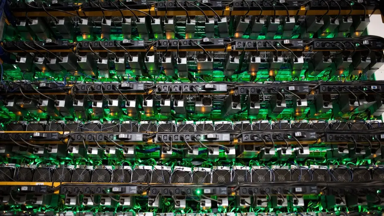 Karakalpakstan Proposes "Besqala Mining Valley" Where Crypto Miners Can Extract Oil and Gas