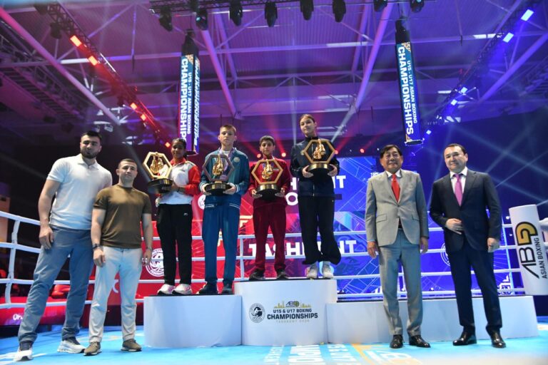 Боксеры Узбекистана U-17 завоевали пять золотых медалей на чемпионате Азии
