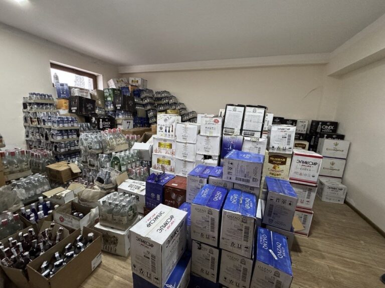 Samarqandda 286 mln so‘mlik qalbaki aksiz markali alkogol aniqlandi