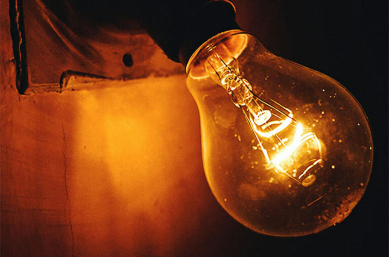 Har sakkizinchi kilovatt elektr energiyasi saqlash tizimlari hisobidan qoplanmoqda