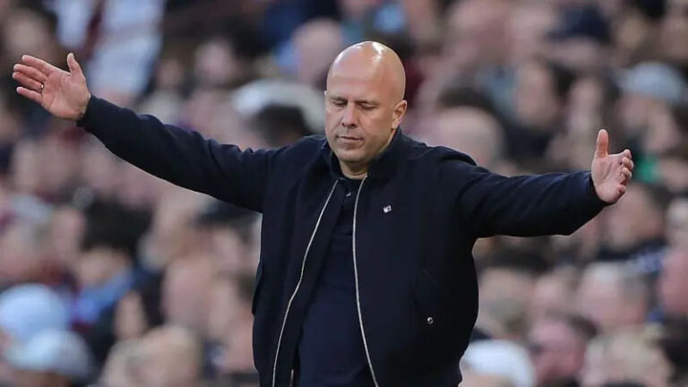 «Liverpul» bosh murabbiy Arne Slotni iste’foga chiqardi