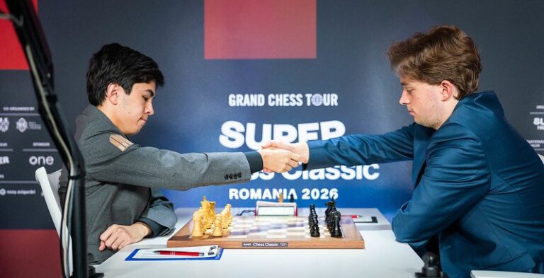 Sindarov Defeats Tournament Leader Keymer at Super Chess Classic Romania
