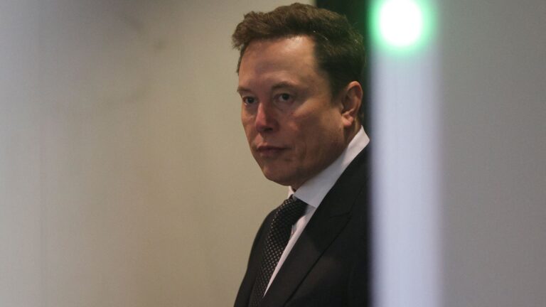 Слишком поздно: Маск проиграл суд против OpenAI и Альтмана