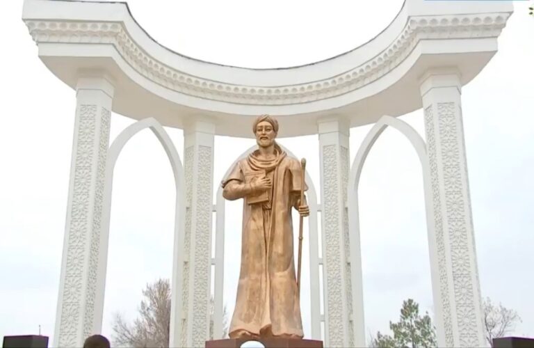 В Узбекистане учредили олимпиаду по узбекскому языку — кто сможет участвовать