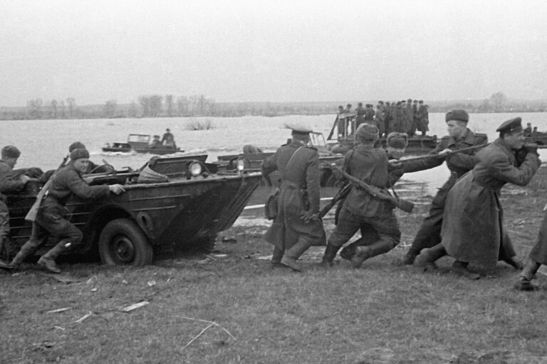 Дядя Мирзиёева в боях на Одере в 1945 году уничтожил более 20 солдат вермахта