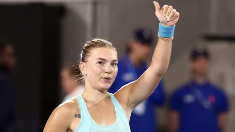 Тимофеева обыграла Бошкович и вышла в четвертьфинал WTA 125