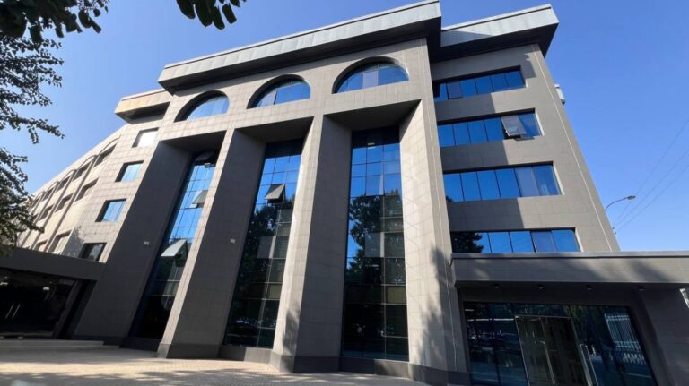 Toshkentda tugatilayotgan «Yangi Bank» binosi 163,3 mlrd so‘mga sotuvga qo‘yildi