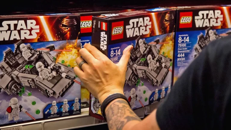 Grandfather's Missing Star Wars Lego Sparks Viral Saga and Bitter Lawsuits