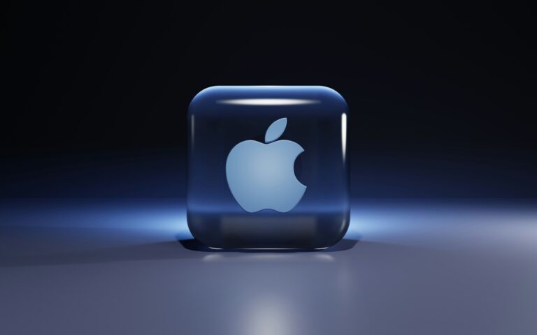 Поумневшая Siri и новый Liquid Glass: что показала Apple на WWDC-2026