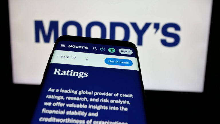 Узбекистан поднялся на ступень выше: Moody's улучшило суверенный рейтинг страны