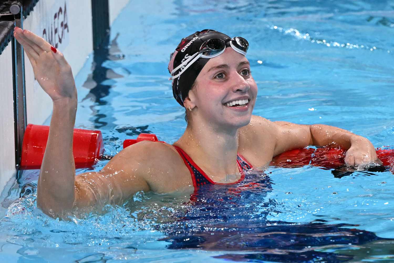 Kate Douglass Smashes 50m Freestyle World Record in Indianapolis