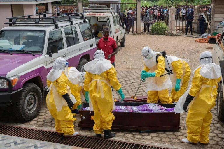 Ebola virusini yuqtirgan 11 nafar bemor izolyatsiyadan qochib ketdi