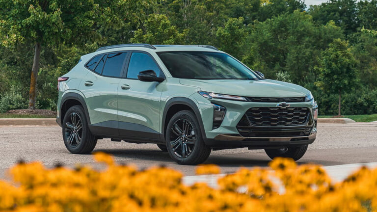 Chevrolet Tracker avtomobilining narxi pasaydi