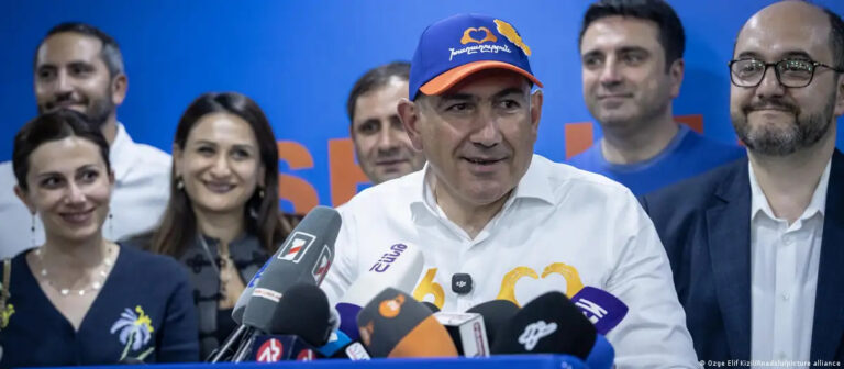 Pashinyan jamoasi Armaniston parlament saylovlarida ustunlik qildi