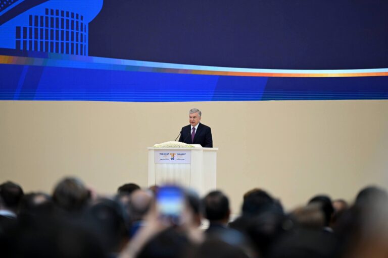Мирзиёев: Узбекистан привлек более $150 млрд инвестиций за последнее время
