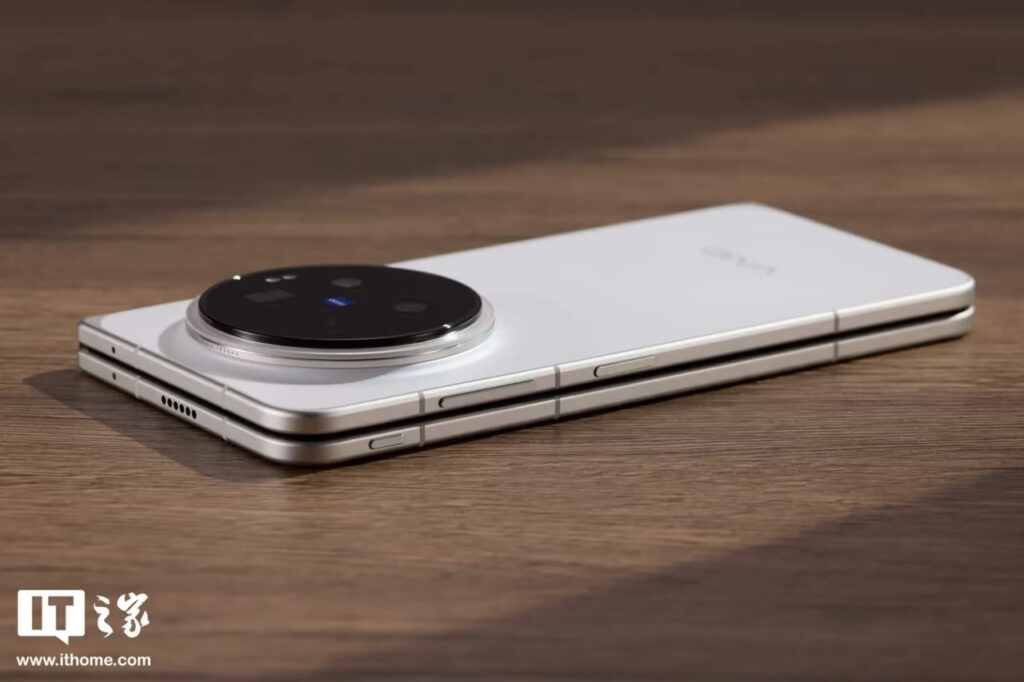 Vivo X Fold 6 smartfoni taqdimotdan namoyish etildi