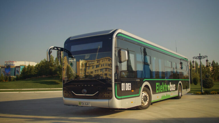 Xorazmda jamoat transportida naqd to‘lov bekor qilinadi