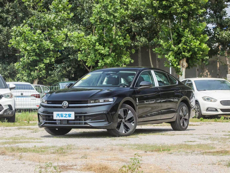 Volkswagen Magotan gibrid sedani sotuvga chiqarildi — narx