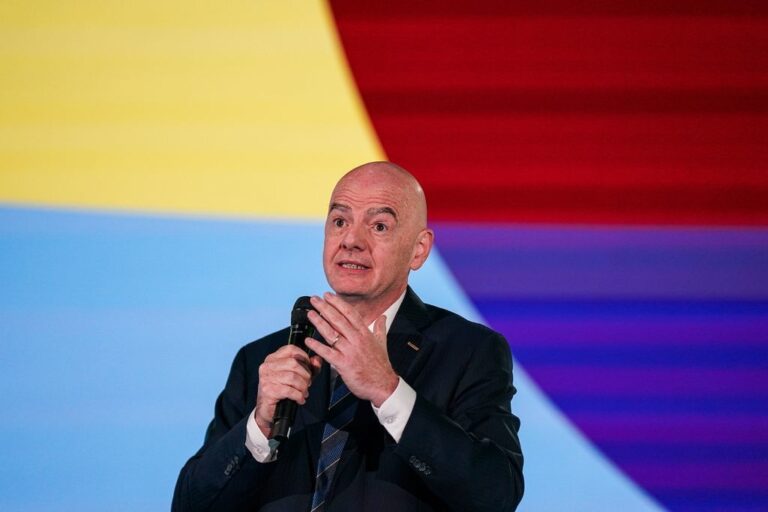 Infantino FIFA'ning 20 mlrd dollarlik rejasini himoya qildi