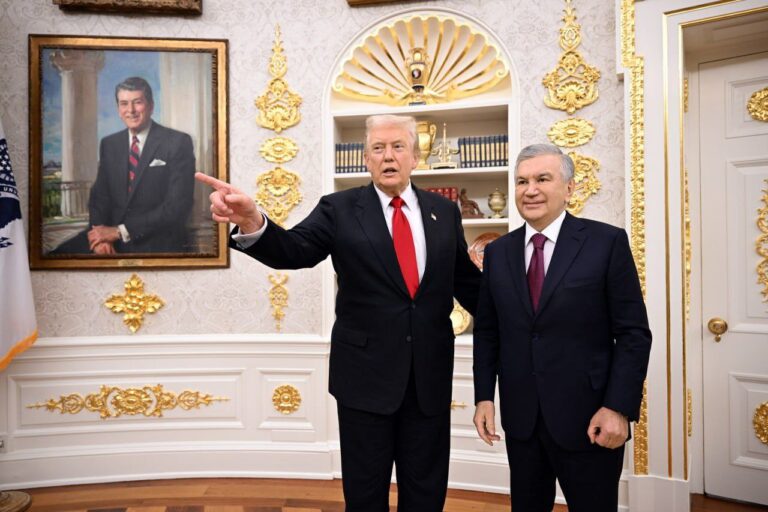 «США последовательно укрепляют свою экономическую мощь» — Мирзиёев поздравил Трампа с 250-летием независимости Америки