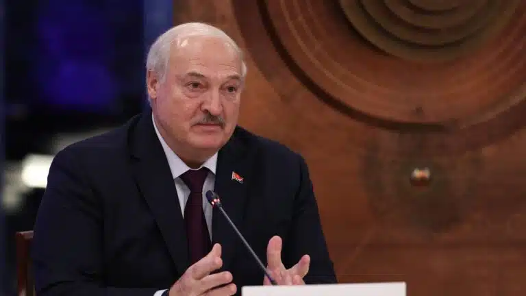 Лукашенко о встрече с Мирзиёевым: Мы пили только сок