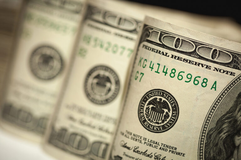 Dollar yana tushdi: 21-iyul uchun valyutalar kursi e’lon qilindi