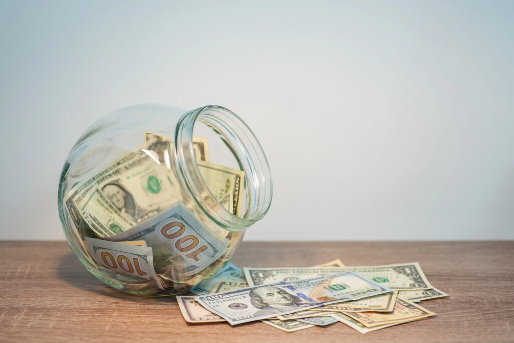 Dollar yangi haftani pasayish bilan boshlaydi: 20-iyul uchun valyutalar kursi e’lon qilindi