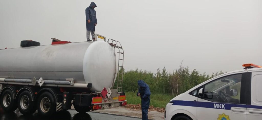 Benzin eksporti: O‘zbekistondan Qozog‘istonga transportlar kirishi cheklandi