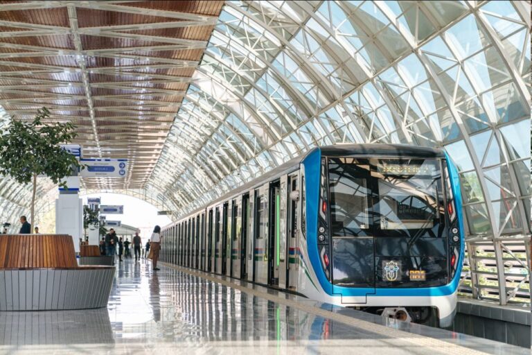 Чилля не страшна: ташкентское метро пополнилось поездами с кондиционерами