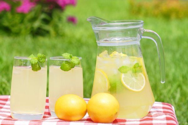 Uyda tayyorlanadigan tabiiy limonad retsepti