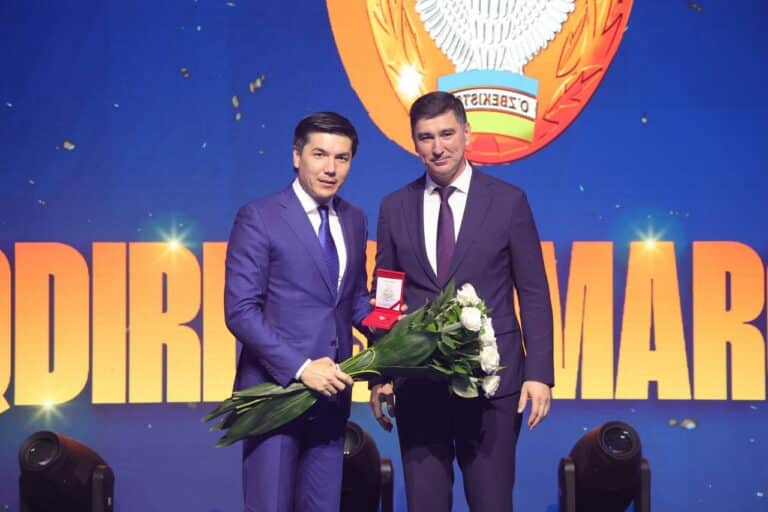 Oybek Kasimov «O‘zbekiston belgisi» ko‘krak nishoni bilan taqdirlandi