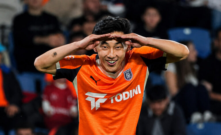 Abbosbek Fayzullayev mundialda qaysi jamoaga muxlislik qilmoqda