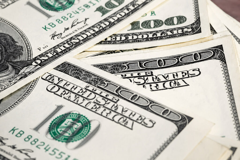 Dollar hamon 12 ming so‘mdan past: 22-iyul uchun valyutalar kursi e’lon qilindi