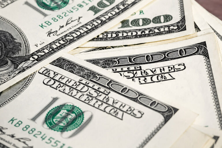 Dollar hamon 12 ming so‘mdan past: 22-iyul uchun valyutalar kursi e’lon qilindi