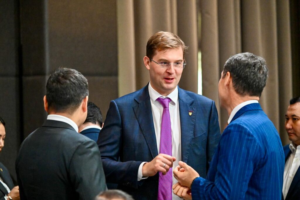 Karpov 3 nomzod orasida Turlovni favorit deb atadi