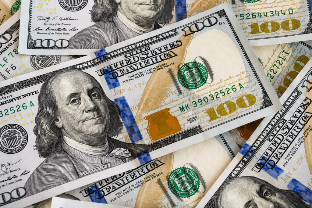 Dollar kursi hafta davomida qanchaga tushdi