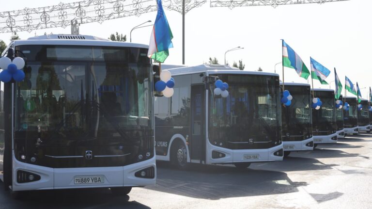 Qarshi jamoat transporti parki yana 38 ta yangi avtobus bilan to‘ldirildi