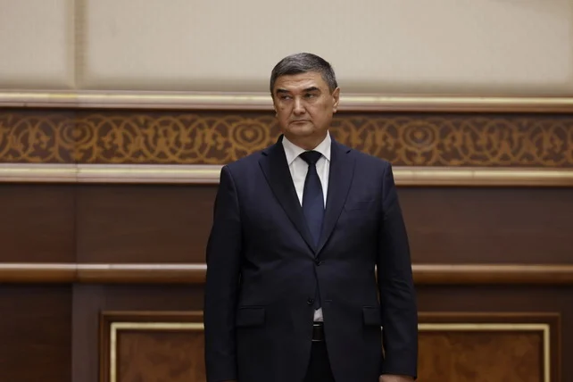 Алишер Усманов уволен с поста главы Госслужбы безопасности президента Узбекистана