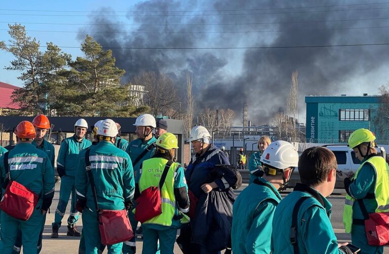 Минниханов выразил соболезнования Мирзиёеву после гибели узбекистанцев в Нижнекамске