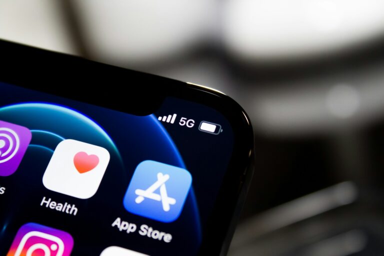 Почему Telegram пропал из App Store: Apple объяснила причину удаления