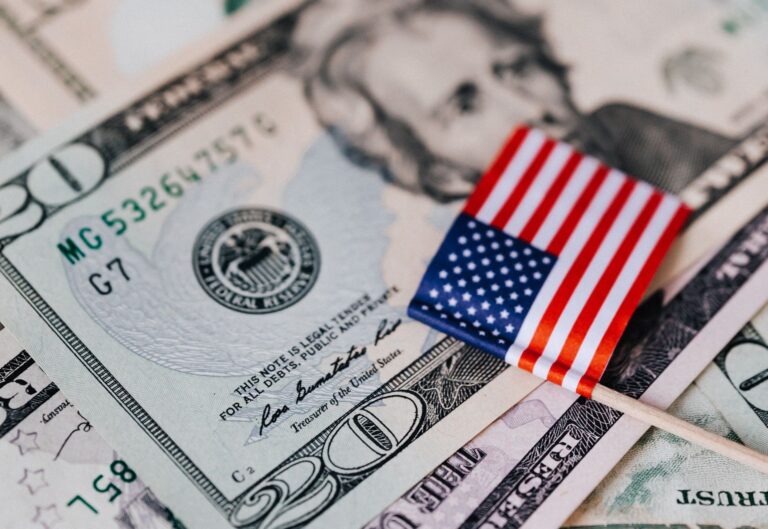 США ввели визовый залог в $20 тыс. — граждан Узбекистана это не коснулось