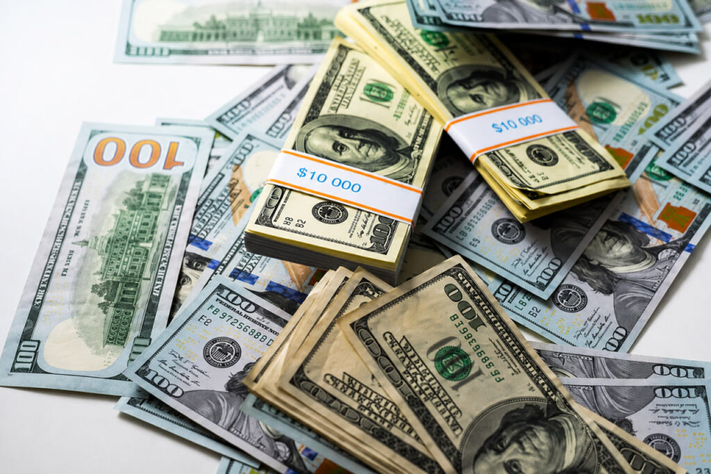 Dollar tushdi: 5-avgust uchun valyutalar kursi e’lon qilindi