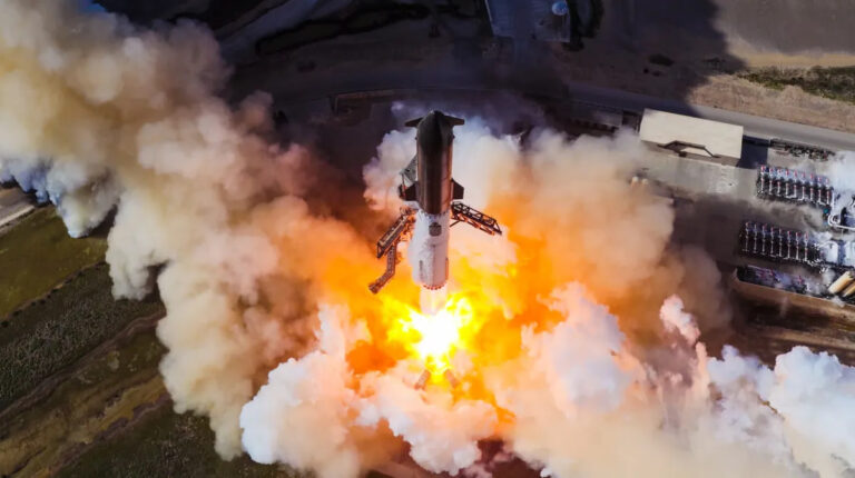 SpaceX kompaniyasining tushumi 92 foizga oshdi