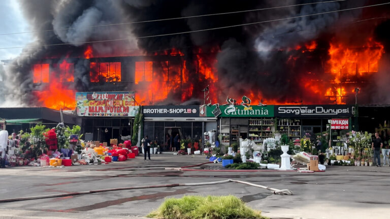 «Izza» bozoridagi yong‘inda 400 kvadrat metr maydon zarar ko‘rdi